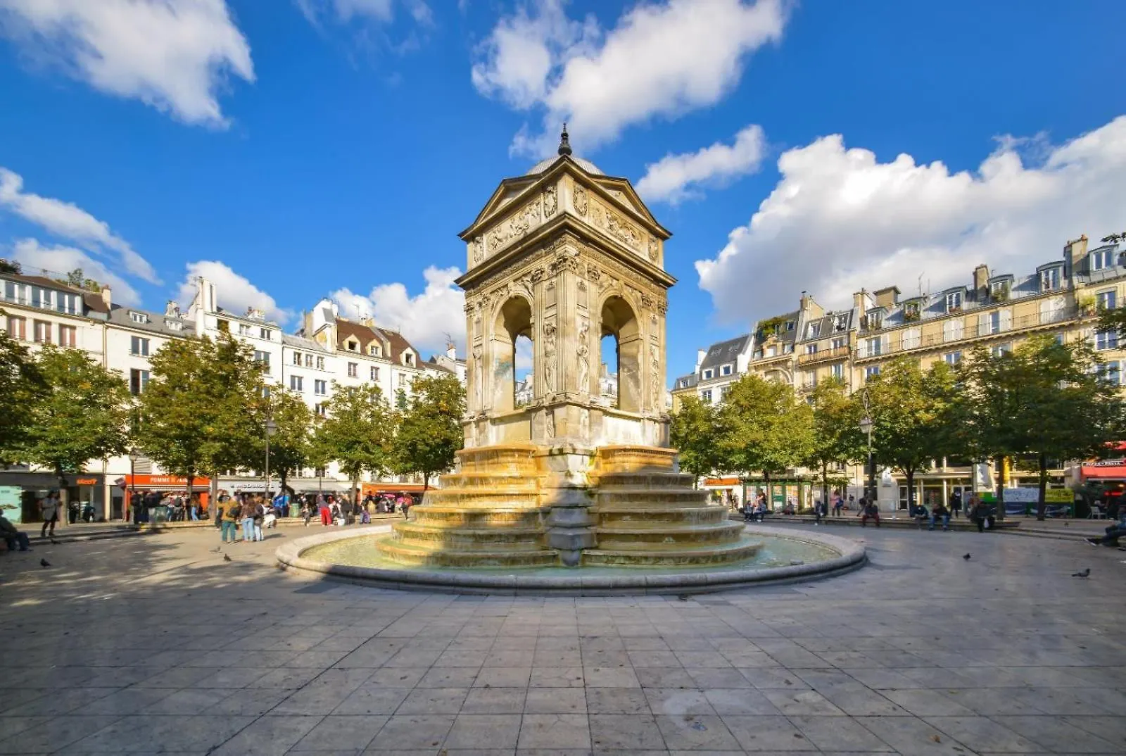 Charming Flat In The Heart Of * Parijs